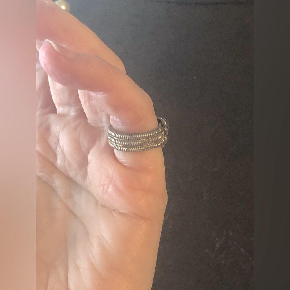 Silver Butterfly Ring - Picture 6 of 10